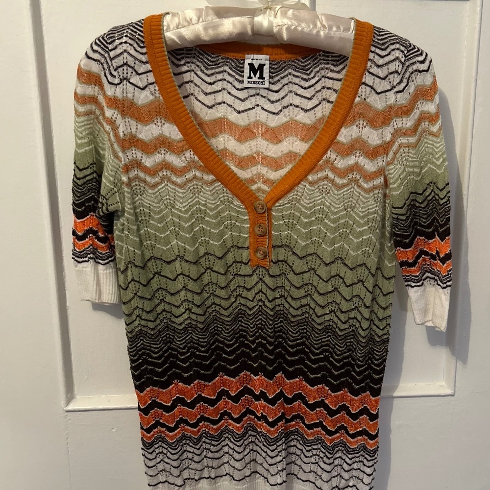 Designer: Classic Missoni knitted woman's top; short sleeves; size Med/6